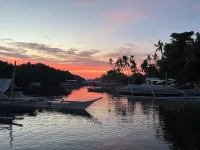 Phines Place - Chic 1-bedroom apartment with AC, fully furnished, in Panglao