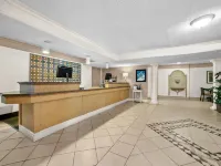 Howard Johnson by Wyndham Columbus Fort Moore โรงแรมในโคลัมบัส