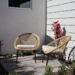 Stylish 1-bedroom Guesthouse with pool, close to town