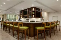 Hilton Garden Inn Medford - bar