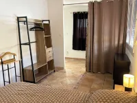 Gite chez Galinette 50M2 plus 50M2 private terrace 300m from center