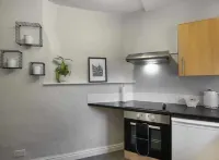 Town Centre Apartment | Sleeps 2-4 | Trendy | Modern | Ideal Getaway