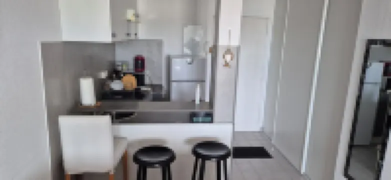 Nice studio loggia in Frontignan plage with view.