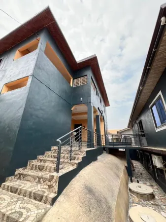 Renda Residence - One Bedroom Apartment Отели в г. Sekondi-Takoradi Metropolitan