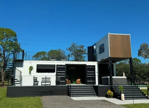 Spacious 125 Acres Country House