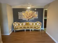 Spacious clean full apartment 20 min from downtown chicago