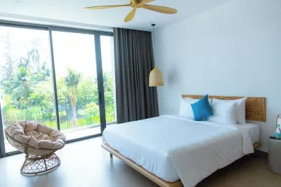 Luxury 4 Bedrooms Riverfront Villa Sanctuary Ho Tram- Cooking,BBQ & Pets allowed Hotels in Ward 9