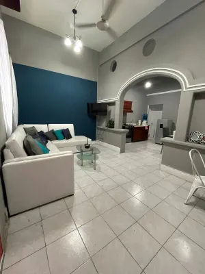 Acogedor Departamento de Arquitectura Histórica en la Zona Centro de Tampico のホテル