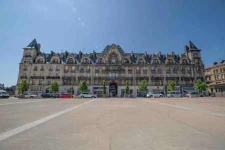 La Suite 7 Gîte Urbain