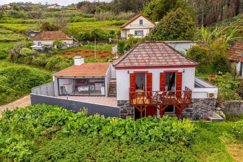 Moniz Ocean Escape | BBQ | Near Porto Moniz Pools