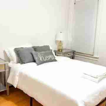 Charming Top Floor Suite in Outer Richmond Rooms