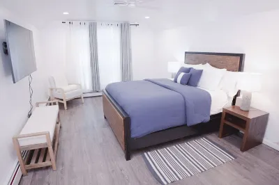 Spotless & Cozy Renovated Loft. Comfort & Convenience in Lake View, NY. Hotels near Hamburg Dog Park