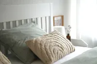 Stijlvol Appartement met Terras in het Centrum van Genk! Các khách sạn gần Genk Railway Station