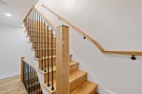 4-bedroom 3.5 Bathrooms townhome located downtown Wilmington, DE  with W/D!