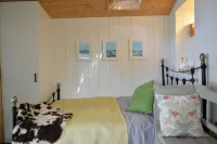 The Old Workshop, near Cheddar Hotel a Winscombe