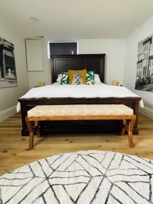 Cozy, modern apartment in downtown PTBO Hotels near Fleming College - Sutherland Residence Village