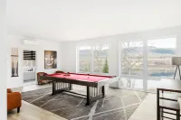 Chalet Le Panoramique Avec spa Hotels in Trois-Rives