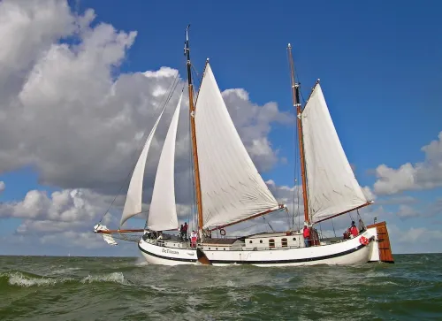 Unique spacious comfortable (private) boat near Amsterdam
