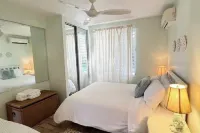 Adorable Beach House, Concha Azul in Sea Beach!