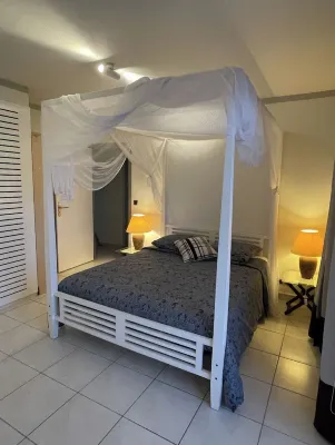 LA Capresse à Case Pilote, Confortable et Charmant T2 Mercure, Vue Imprenable !