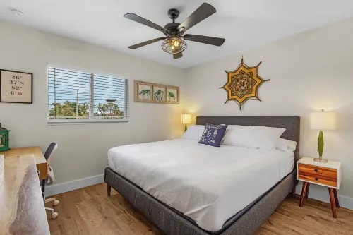 Beautiful 3/3 Island Retreat with Heated Pool, Dock & Private Boat Ramp. Hotel a Pine Island Center