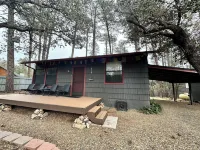 Cozy Pines Cabin in Prescott - 3bd/2ba