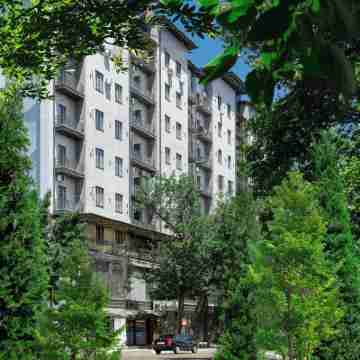 A new, clean, and cozy apartment in the city center. Hotel Exterior