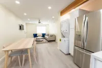 Luxury Living Redefined with a Charming 2-bedroom apartment in Downey