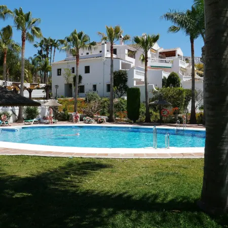 A 3 bedroom house in Oasis de Capistrano with sea view.
