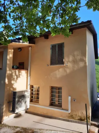 1 Bedroom Private vacation home in Frontone Отели в г. Buonconsiglio-colombara