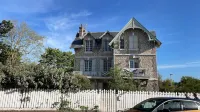 Duplex Dans Villa Bord DE MER Classee