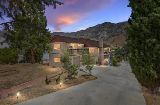 Create and adventure in the heart of Kernville.