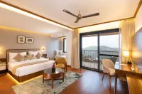 Justa Hollow Oak, Mussoorie - balcony