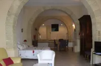 PRIORY CHAPEL 5 stars 75m2 + 2 swimming pools Hôtels à : Alignan-du-Vent