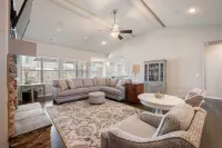Northwest Arkansas Home Near Bentonville & Trails! - Pysäköinti
