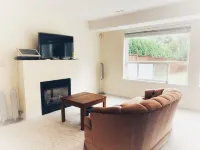 Spacious Family-Friendly Suite Near Cultus Lake with Private Entrance & Patio
