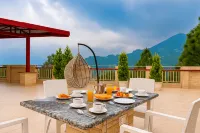 Hotel shiva Lake