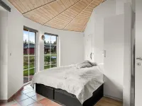 "Ingmund" - 2km from the Sea