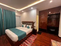 The Warrick Homestay, A Luxe Stay Near Mall Road, Shimla