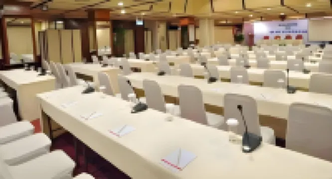 Elmi Hotel Hotels in Genteng