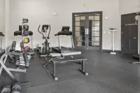 Huntsville Mid-City Serenity Oasis - Private Apartment in Gated Community Hotels in 