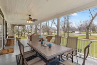 Civil War Era Home, w/King Bed, Near Conesus Lake 1st FL Bed Rm & Hot Tub