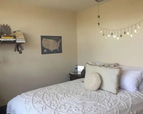 Sweet and spacious mountain view home w/fireplace! Hotels in Shawangunk