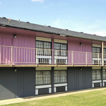 River Valley Inn and Suites by Belvilla