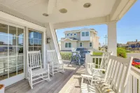Spacious Avalon Beach House - 2 Blocks to Water! - spa
