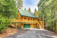 Mountain Cabin w/ Hot Tub: 4 Mi to Shaver Lake! - 4-Star