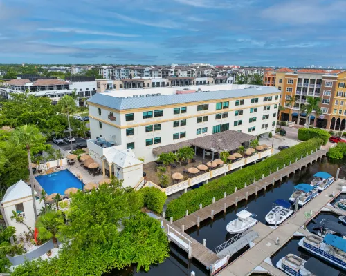 ベイフロント イン フィフス アベニュー ネープルズのホテル