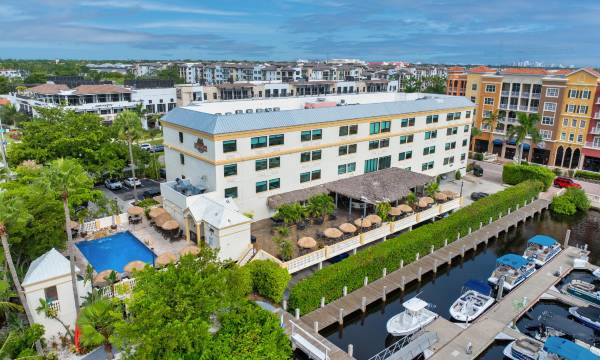 Bayfront Inn 5th Avenue