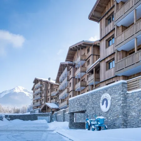 Apartment in Fornelet with Ski-In/Ski-Out Access
