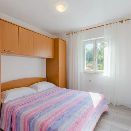 Villa Stella - Two Bedroom Apartment with Balcony and Sea View (Carla)